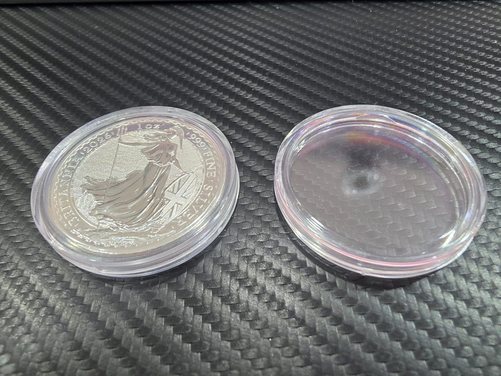 Britannia/Noah Ark Silver Coin Capsule image 2